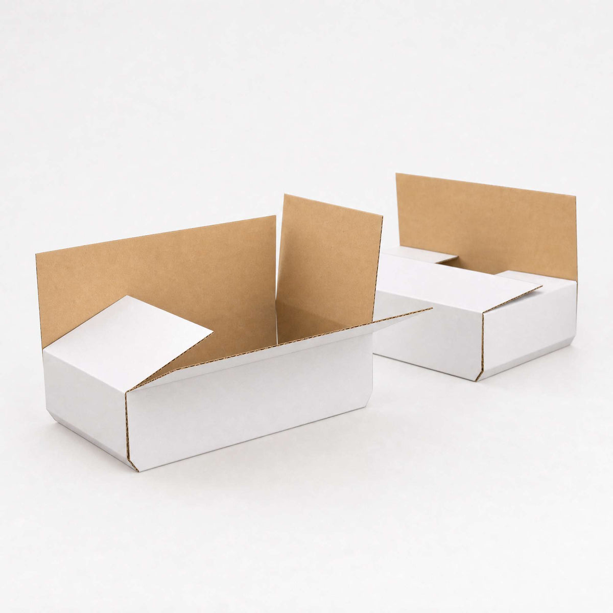 Cajas en cruz de cartón para envíos