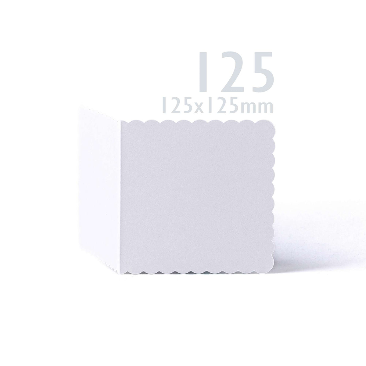 Pack de tarjetas y sobres blancos con borde ondulado