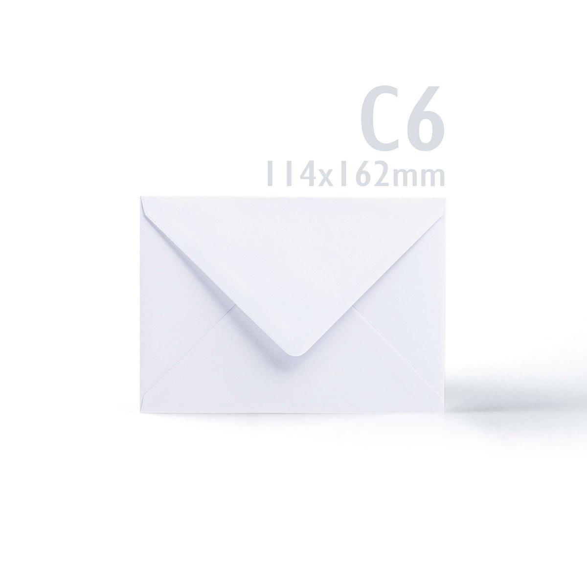 Pack de tarjetas y sobres blancos con borde ondulado