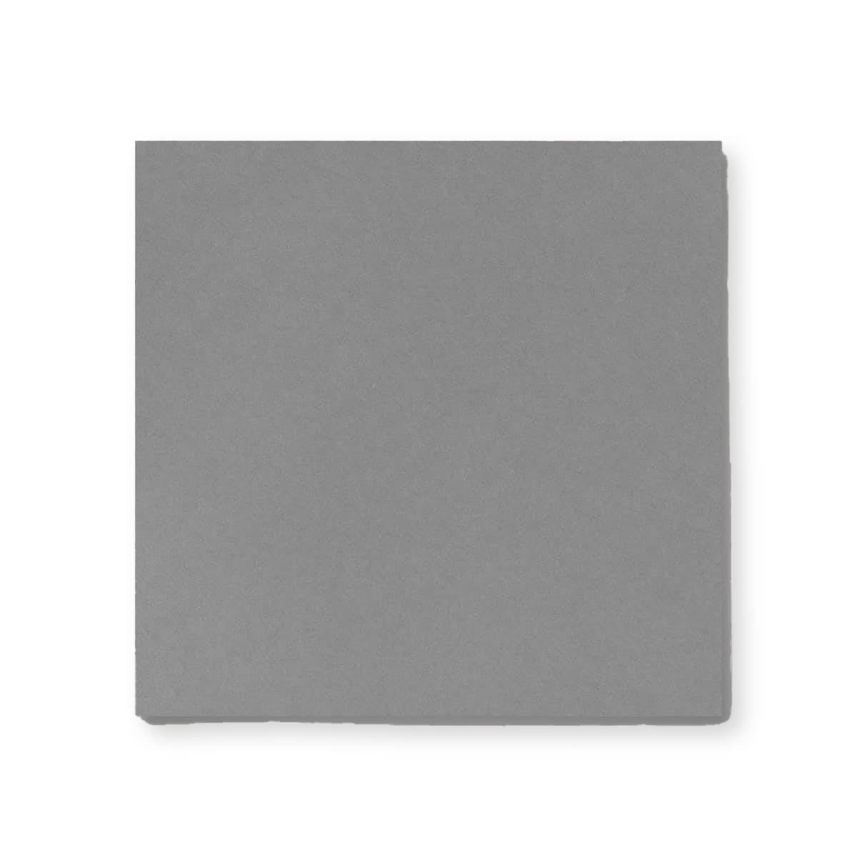 Sobre gris oscuro de 130x130 mm