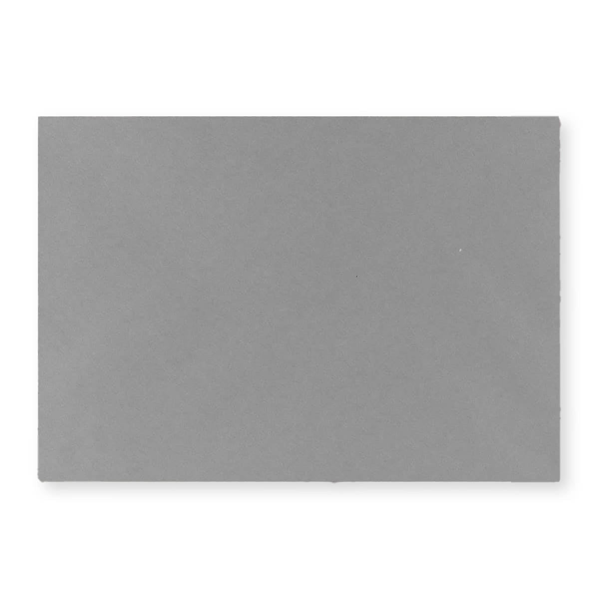 Sobre gris oscuro de 162x229 mm (C5)