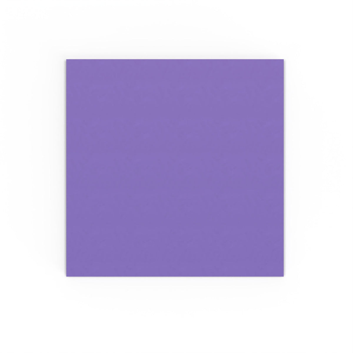 Sobre morado de 155x155 mm