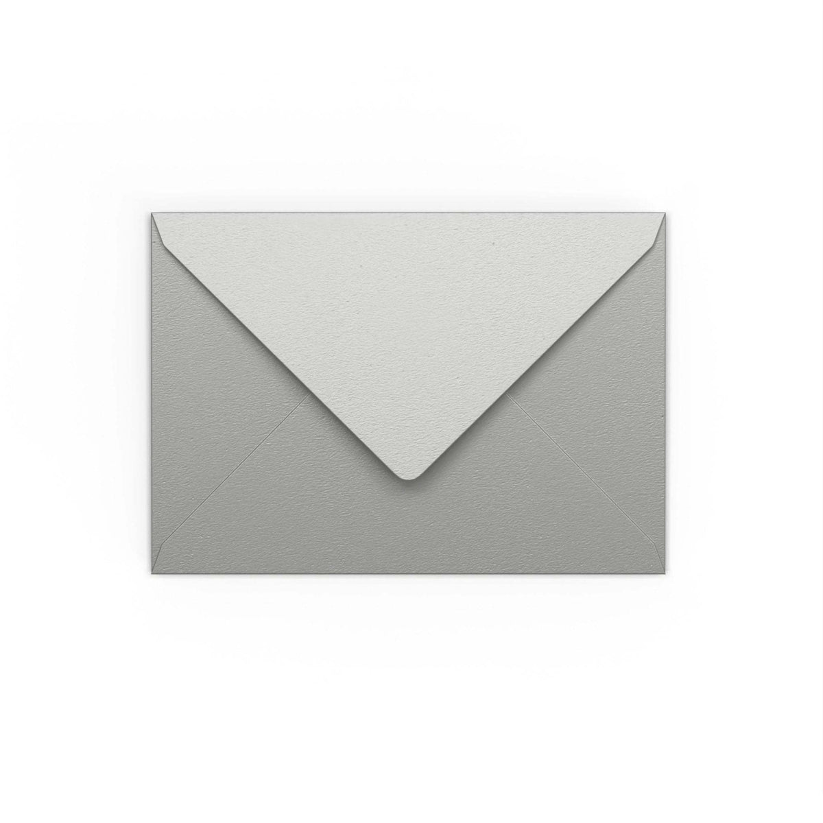 Sobre plateado de 114x162 mm (C6)