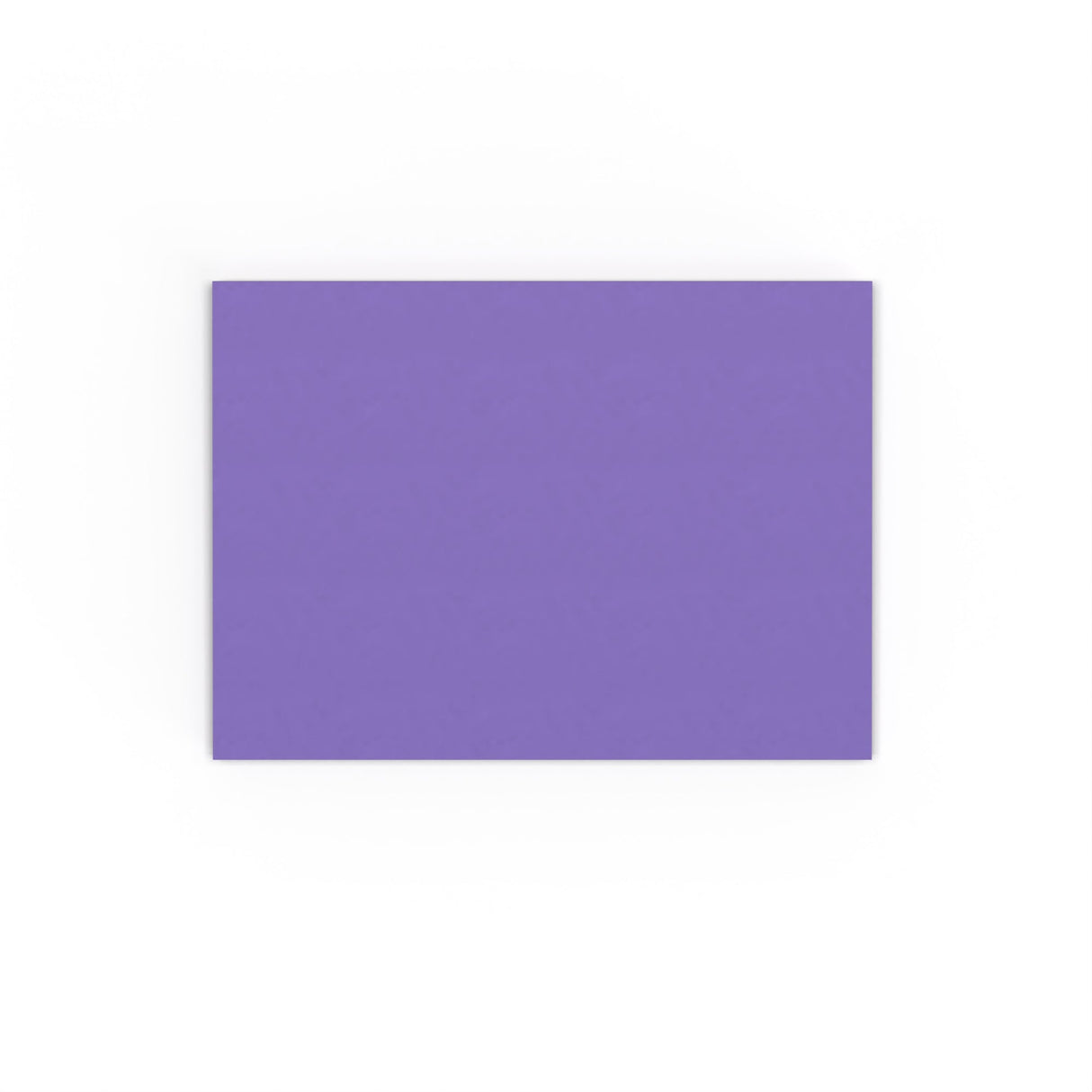 Sobre morado de 82x113 mm (C7)