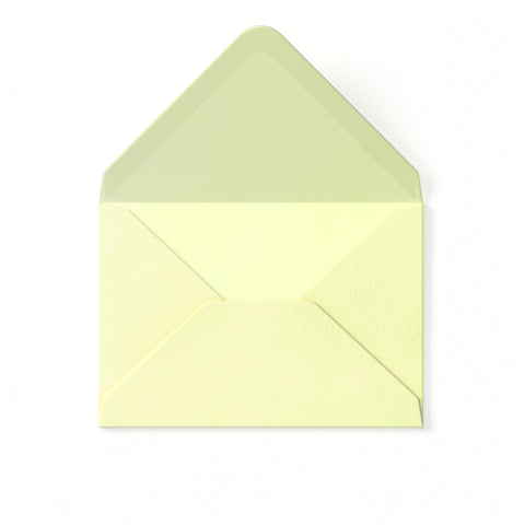 Sobre marfil efecto martillado 65x94 mm