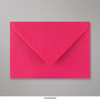 Sobre fucsia de 133x184 mm