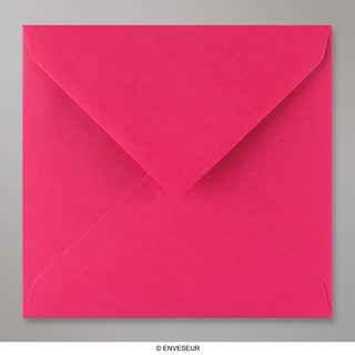 Sobre fucsia de 155x155 mm