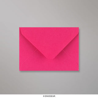 Sobre fucsia de 82x113 mm (C7)