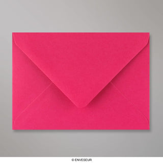Sobre fucsia de 114x162 mm (C6)