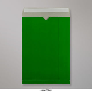Sobre verde de cartón de 324x229 mm (C4)