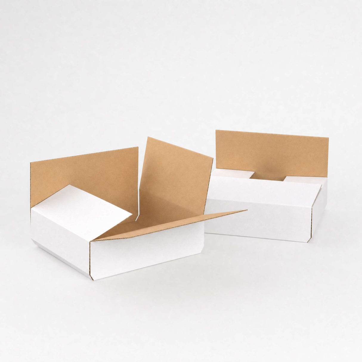 Cajas en cruz de cartón para envíos