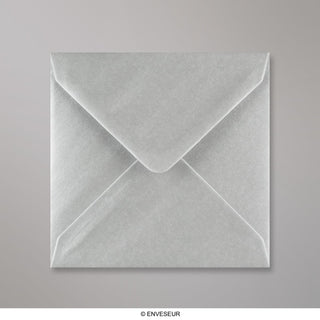 Sobre plateado metalizado de 130x130 mm