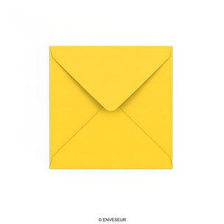 Sobre amarillo de 140x140 mm