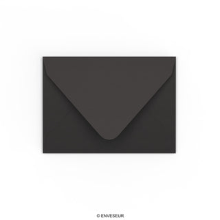 Sobre negro de 82x113 mm (C7)