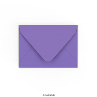 Sobre morado de 82x113 mm (C7)