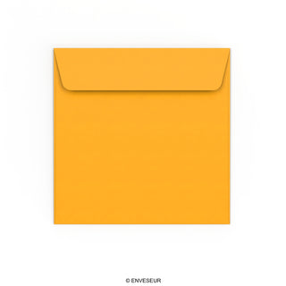 Sobre amarillo mostaza de 155x155 mm
