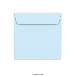 Sobre azul pastel de 155x155 mm